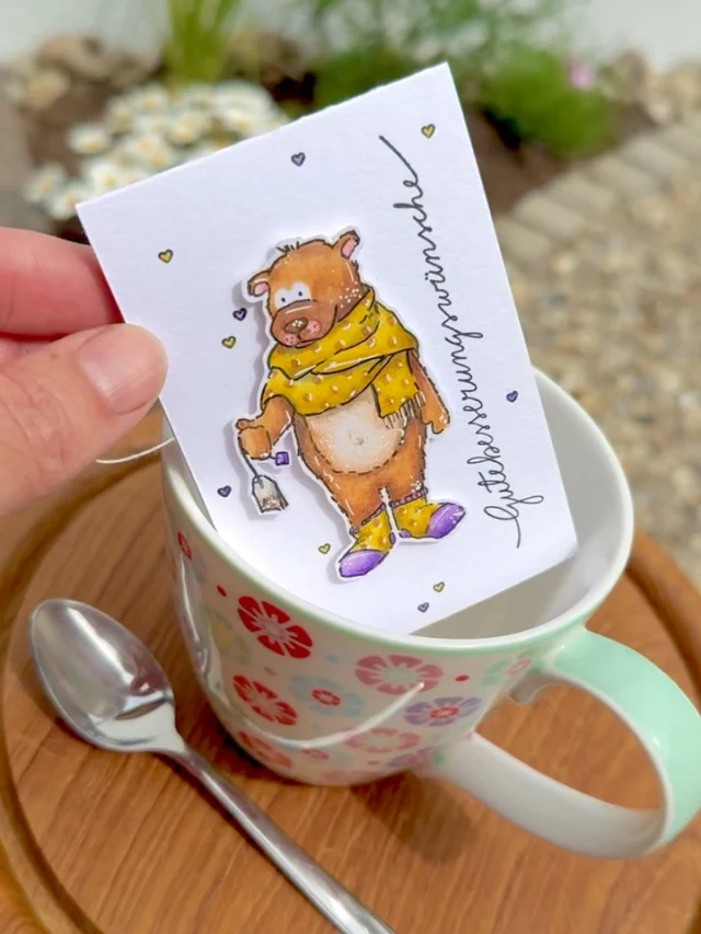 Endlich kam ich mal dazu das süße Stempelset „ZauBärTee“ von der lieben @vanideen auszuprobieren 😍 ist es nicht wieder zuckersüß 😍 Gute Besserung braucht man leider auch immer zur Hand ❤️

#gutebesserung #krank #sick #wertschatz #vanideen